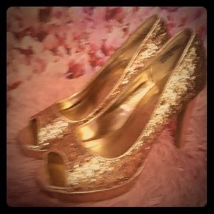 Gold Open Toe Glitter Shoes